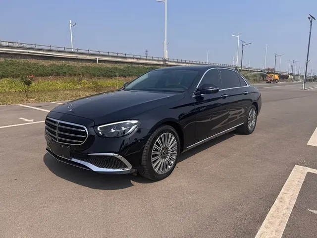Mercedes-Benz E-Class 2023 E 300 L Fashion