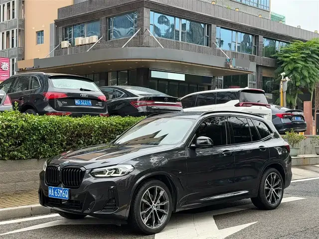 BMW X3 2022 xDrive30i Leading M Night Package