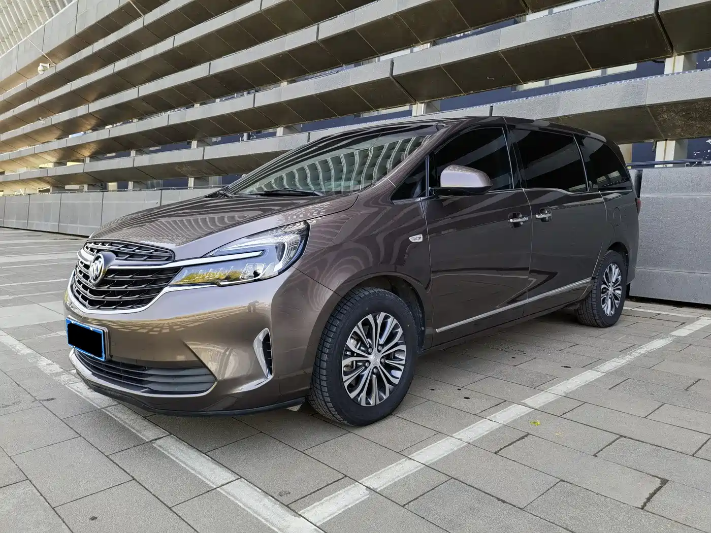 Buick GL8 2021 Land Business Class 652T Luxury