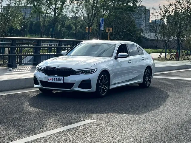 BMW 3 Series 2022 325Li M Sport Package