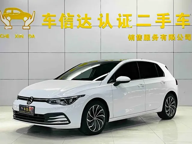Volkswagen Golf 2023 200TSI DSG Pro