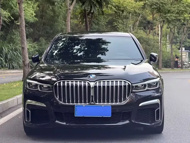 BMW 7 Series 2019 740Li Leading Luxury Package