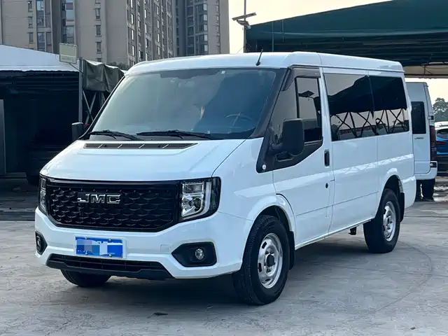 Jiangling JMC Fushun 2025 Model 2.0T Manual Diesel Short Wheelbase Medium Roof Commuter Version 9 Seats (Rear AC)
