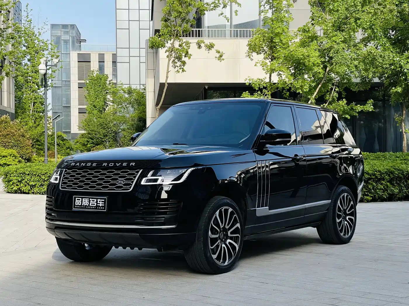 Land Rover Range Rover 2022 3.0 L6 360PS Heritage Edition