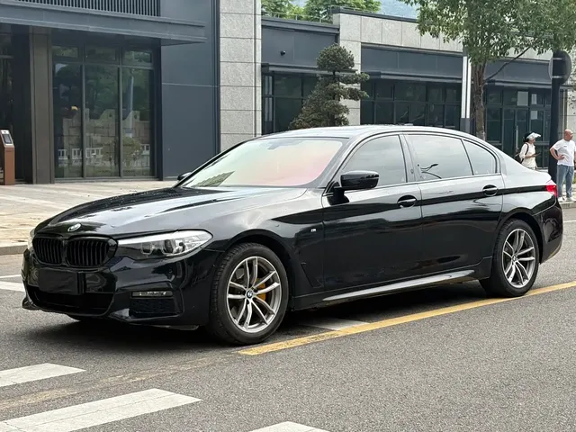 BMW 5 Series 2019 525Li M Sport Package