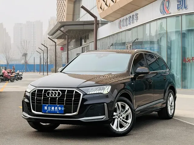 Audi Q7 2021 45 TFSI quattro S line Sport