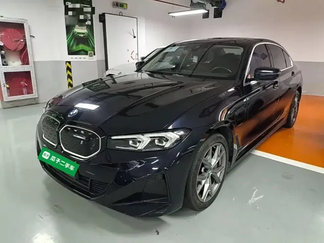 BMW i3 2022 eDrive 35 L