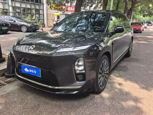 NIO ES8 2025 Model 6-Seat Executive Luxury Edition