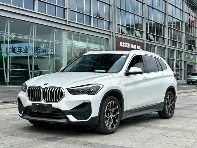 BMW X1 2022 sDrive25Li Leading