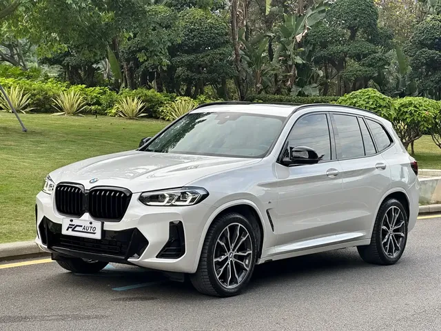 BMW X3 2022 xDrive30i Leading M Night Package