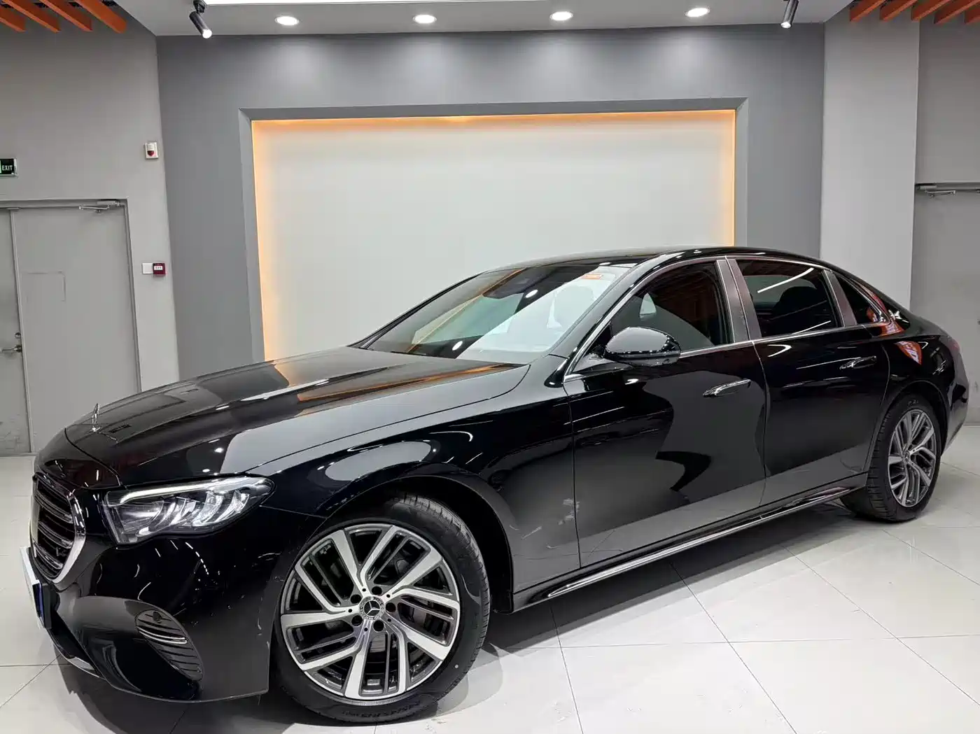 Mercedes-Benz E-Class 2024 E 300 L Fashion