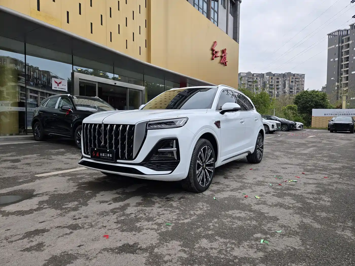 Hongqi HS5 2023 2.0T 4WD Flag Leader Pro