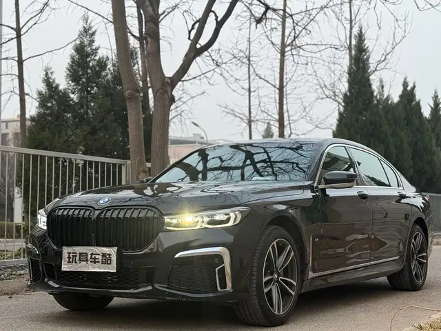 BMW 7 Series 2021 Model 730Li M Sport Package