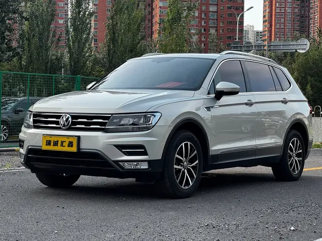 Volkswagen Tiguan L 2018 330TSI Automatic 2WD Luxury Edition