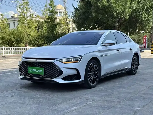 BYD Han 2023 DM-i Champion Edition 121KM Premium