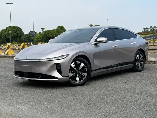 Changan Qiyuan A07 2025 Blue Whale Pure Electric 525 Luxury