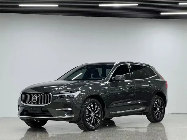 Volvo XC60 2022 B5 AWD Inscription