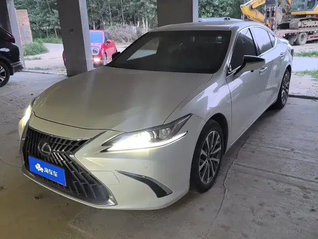Lexus ES 2022 200 Excellence Edition