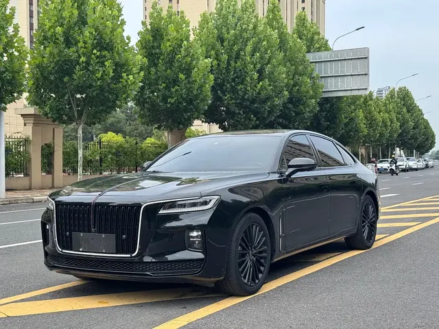 Hongqi H9 2022 2.0T Smart Connect Flag Enjoy Edition