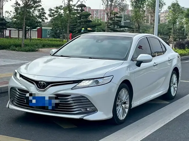 Toyota Camry 2018 2.5G Luxury Edition