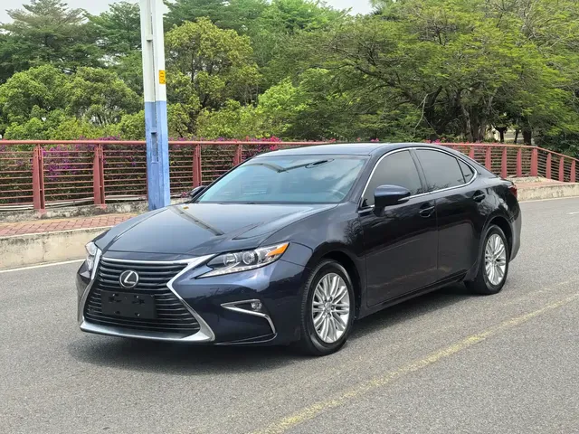 Lexus ES 2015 200 Elite Edition