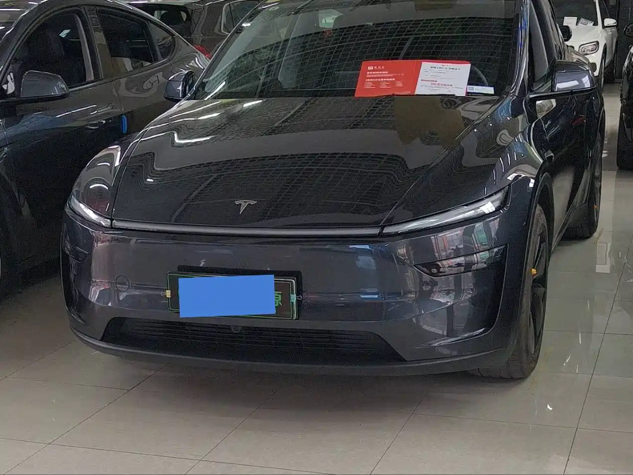 Tesla Model Y 2025 Model Long Range All-Wheel Drive Launch Edition