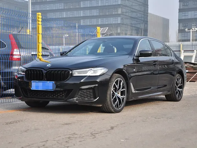 BMW 5 Series 2022 Facelift II 530Li Premium Package M Sport