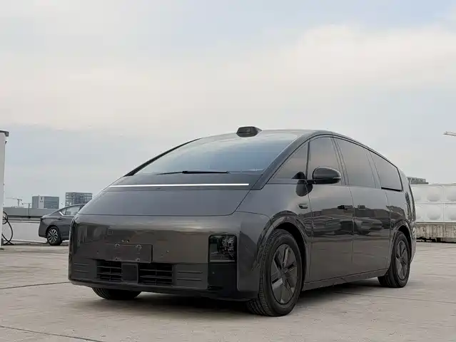 Li Auto MEGA 2024 Ultra