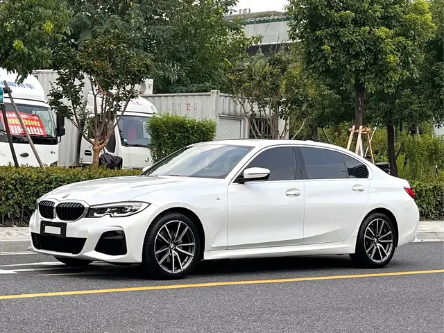 BMW 3 Series 2022 Facelift 325Li M Sport Package