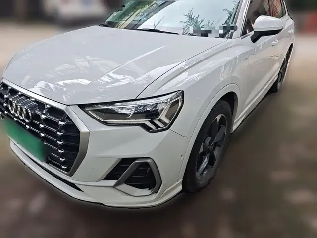 Audi Q3 2023 35 TFSI Fashion Dynamic (1.4T)