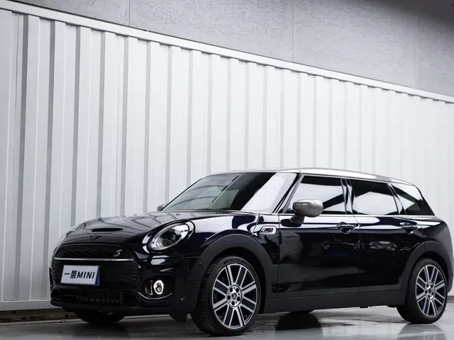 MINI CLUBMAN 2023 2.0T COOPER S Connoisseur
