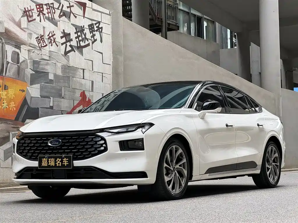 Ford Mondeo 2025 2.0T EcoBoost Premium