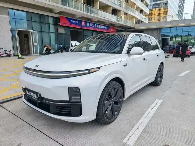 Li Auto L7 2023 Pro
