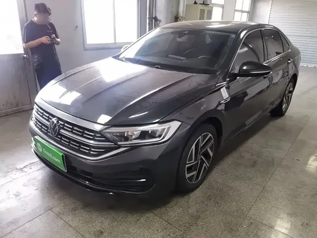 Volkswagen Sagitar 2024 300TSI DSG Surpass Edition