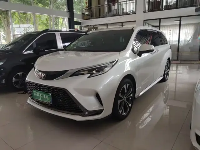Toyota Granvia 2024 2.5L Hybrid Supreme ULTRA
