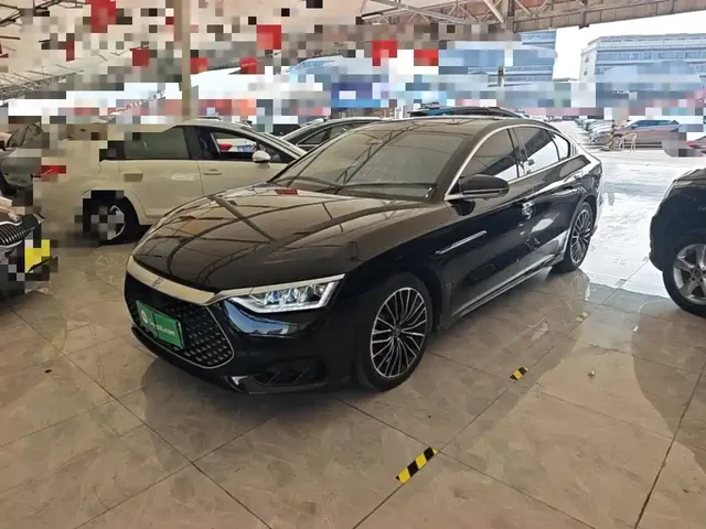 BYD Han 2022 DM-i 121KM Prestige