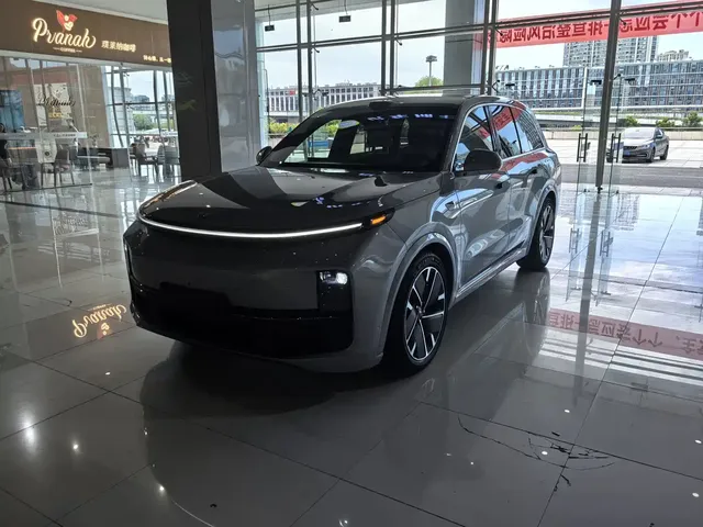 Li Auto Li L8 2025 Ultra Smart Renewal Edition