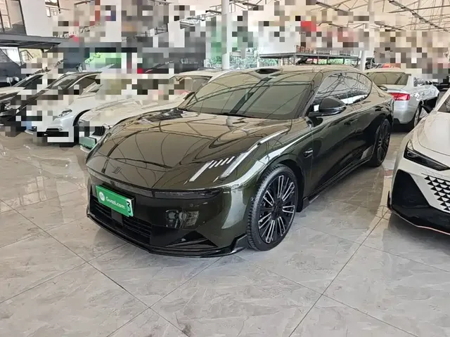 Lynk & Co 10 EM-P 2025 240 AWD Ultra Sport Edition