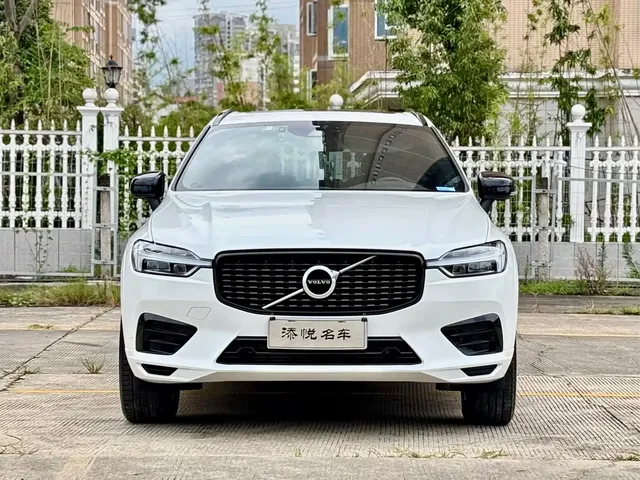 Volvo XC60 2021 T5 AWD R-Design