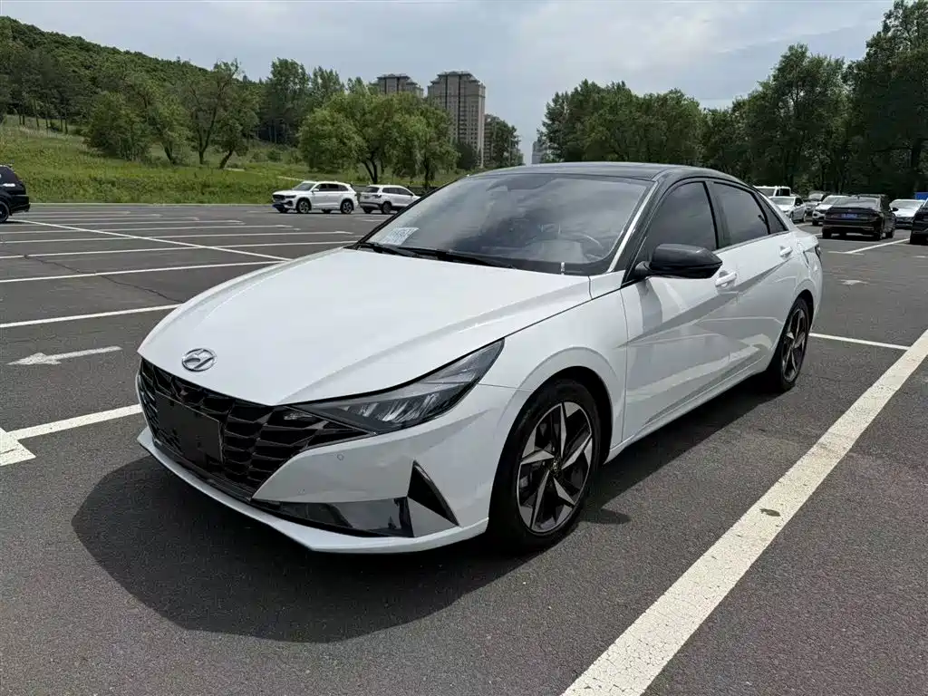 Hyundai Elantra 2022 1.5L CVT TOP Flagship Edition