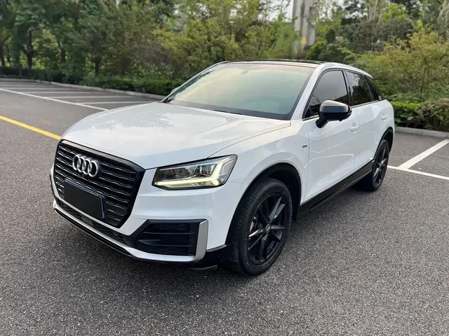 Audi Q2L 2020 35 TFSI Progressive Dynamic Model