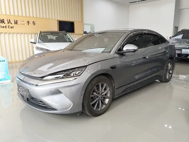 BYD Qin L 2025 EV 470KM Leading Edition