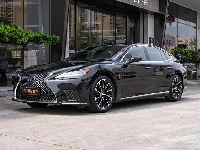 Lexus LS 2021 500h Executive Edition