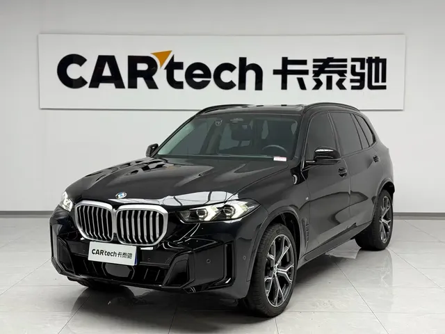 BMW X5 2023 xDrive 30Li Premium M Sport Black Night Package