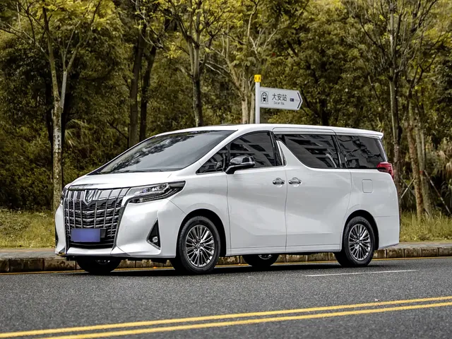 Toyota Alphard 2019 Hybrid 2.5L Luxury
