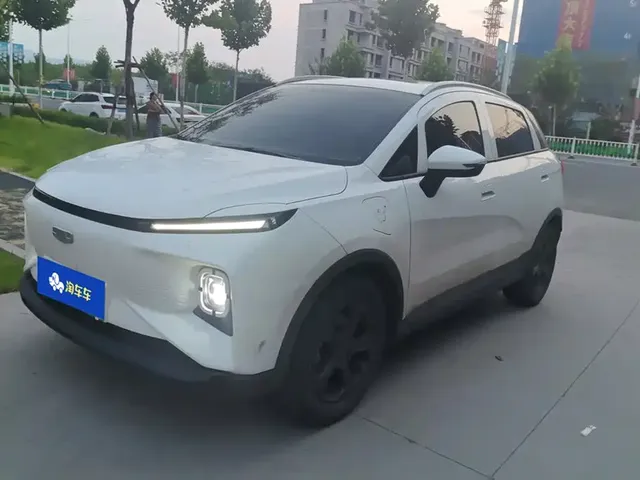 Geely Geometry E Firefly 2024 Model 301km Starlight