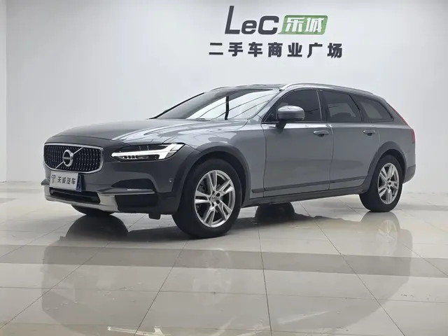 Volvo V90 2017 Cross Country T5 AWD Smart Edition
