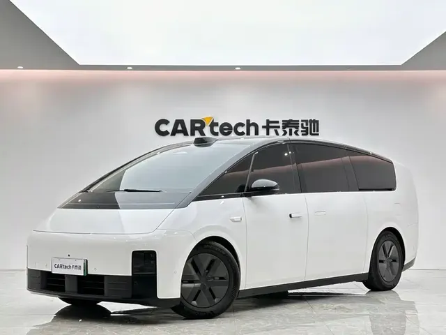 Li Auto MEGA 2024 Ultra