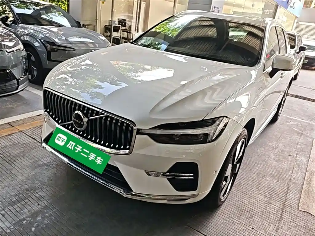 Volvo XC60 Plug-in Hybrid 2024 T8 PHEV Long Range AWD Smart Elegance Luxury Edition
