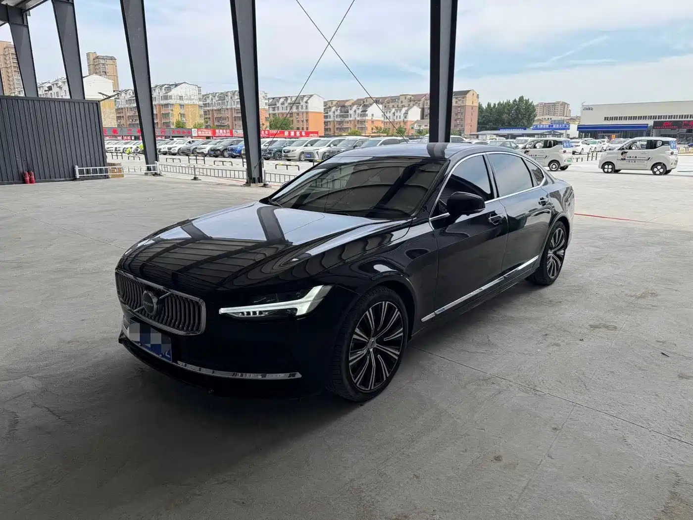 Volvo S90 2023 B5 Intelligent Vision Luxury Edition
